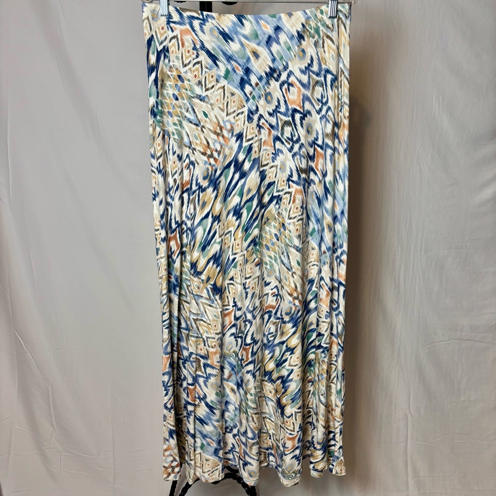 Chico’s Neutral Blue Geometric Pattern Maxi Skirt Size 1/Size M Elastic Waist